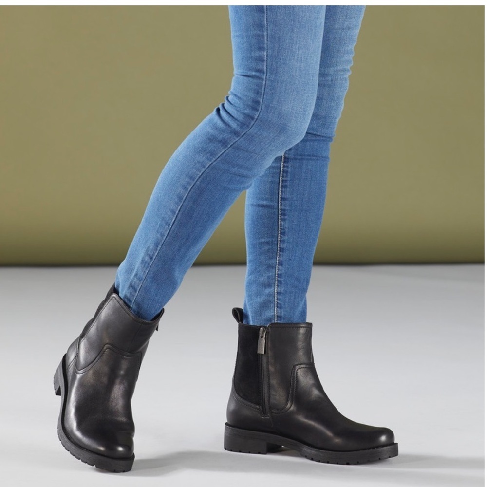 Vionic Black Ankle Boots